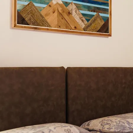 Apartment Gerry House